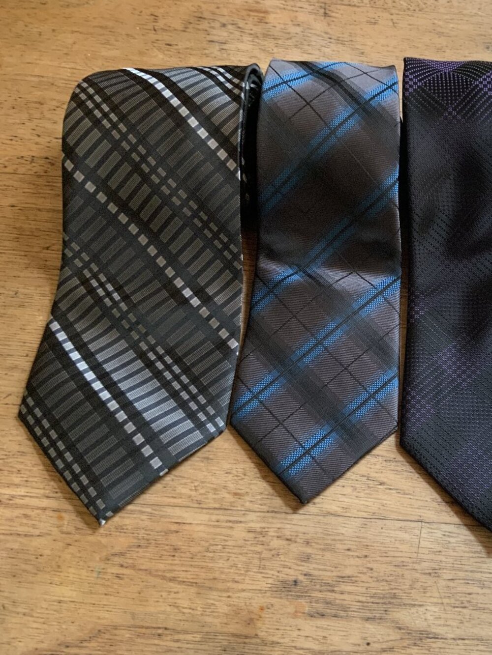 Men's Neckties. City Life, Silk. 56 Inches